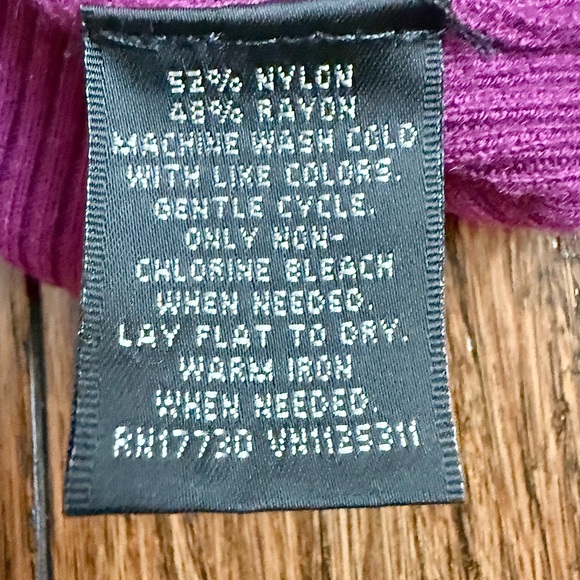 Target Women's V-Neck Sweater in Bold Fuchsia - Picture 7 of 7